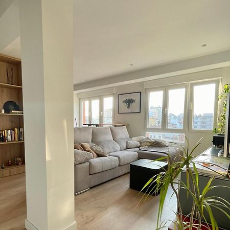 Piso De 2 Habitaciones En Centro, Zona Muy Tranquila Con Playa A 2 Min Andando Χιχόν Εξωτερικό φωτογραφία
