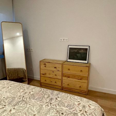 Piso De 2 Habitaciones En Centro, Zona Muy Tranquila Con Playa A 2 Min Andando Χιχόν Εξωτερικό φωτογραφία