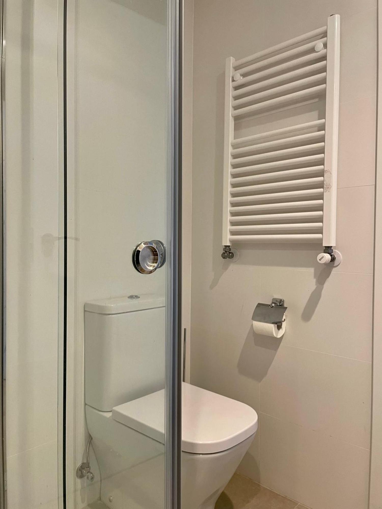 Piso De 2 Habitaciones En Centro, Zona Muy Tranquila Con Playa A 2 Min Andando Χιχόν Εξωτερικό φωτογραφία