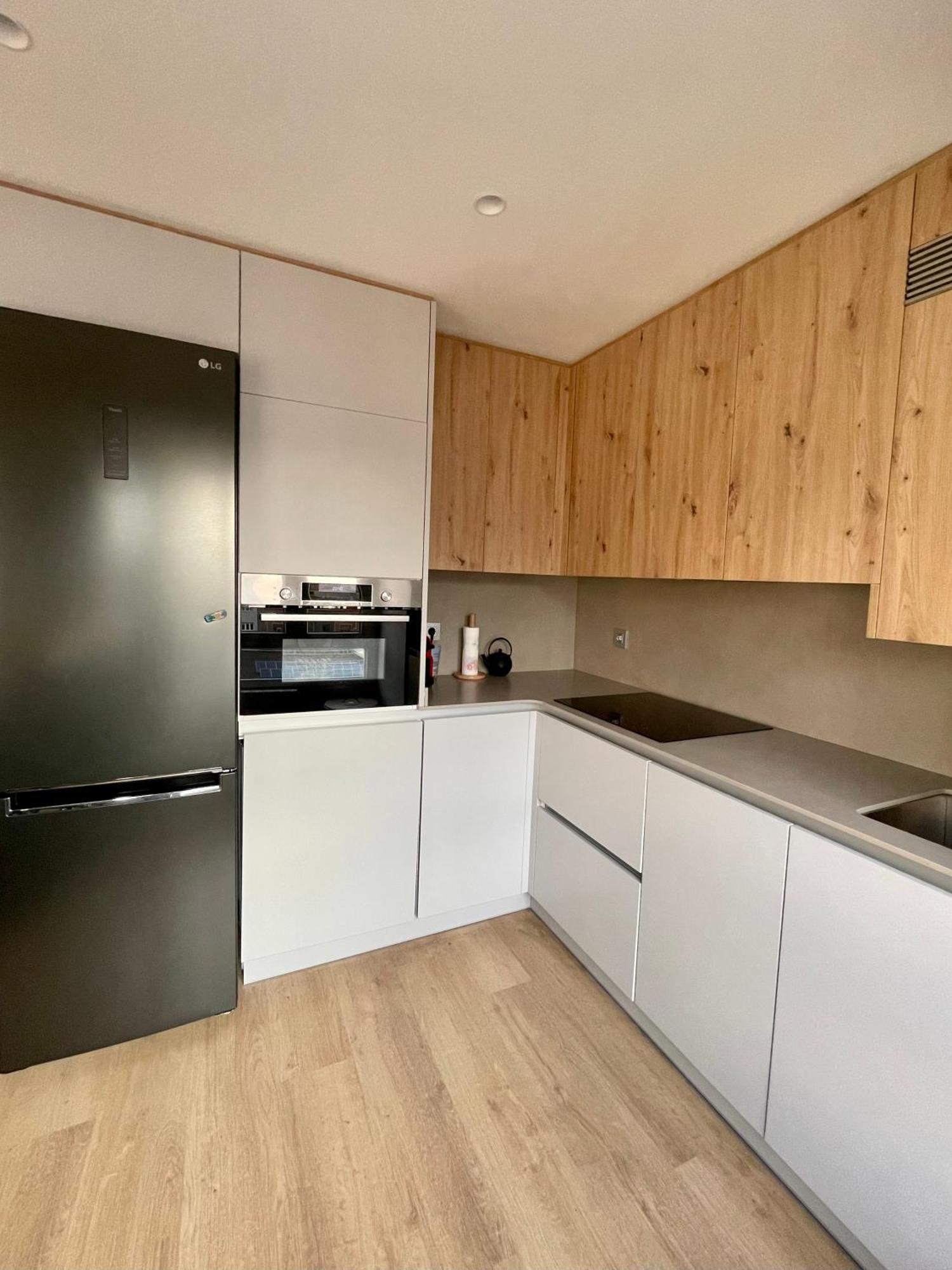 Piso De 2 Habitaciones En Centro, Zona Muy Tranquila Con Playa A 2 Min Andando Χιχόν Εξωτερικό φωτογραφία