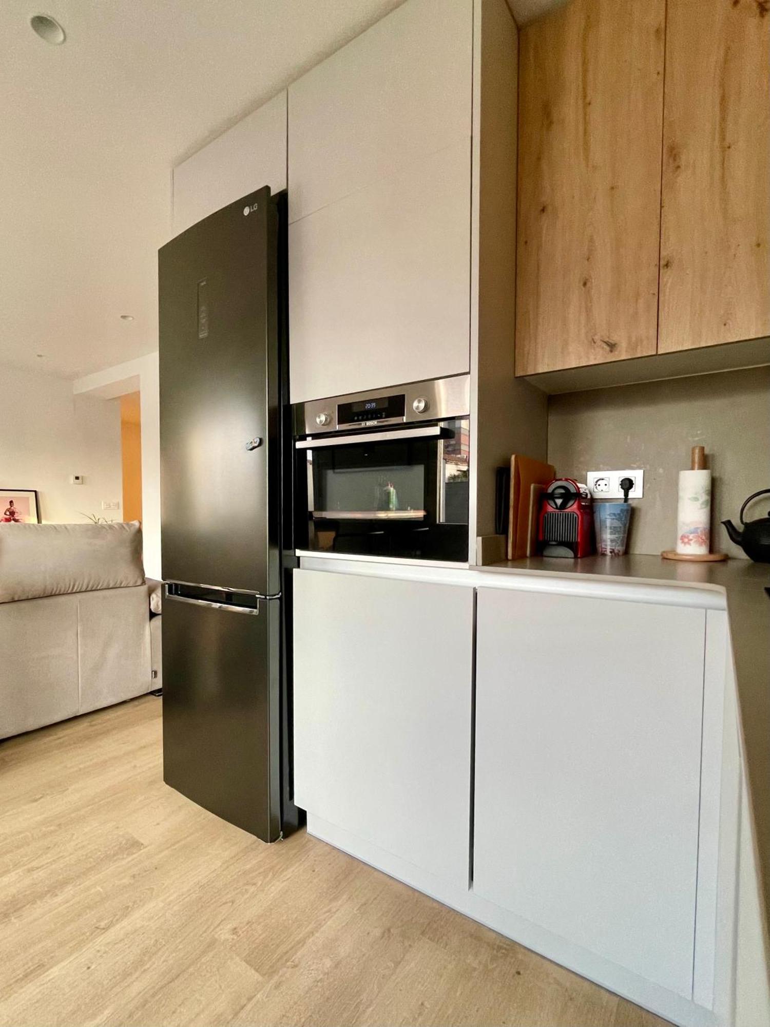 Piso De 2 Habitaciones En Centro, Zona Muy Tranquila Con Playa A 2 Min Andando Χιχόν Εξωτερικό φωτογραφία